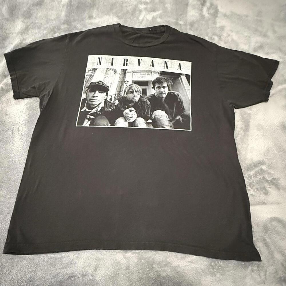NIRVANA Shirt Adult Medium Black Dalmacia Hotel Graphic T-Shirt Band Concert